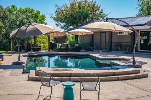 Exterior - 14807 Hilltop Dr, Red Bluff, CA 96080 photo 10 of 12