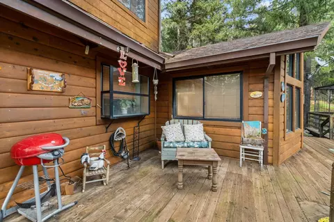 Exterior - 200 Button Rd, Weaverville, CA 96093 photo 7 of 21