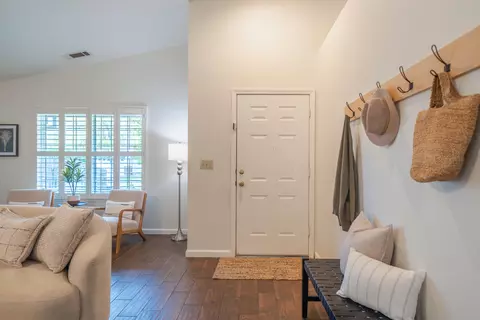 Entry Way - 1925 Jeanae Ct, Redding, CA 96002 photo 1 of 1