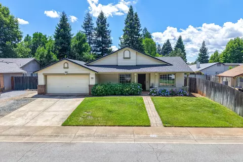 Exterior - 1925 Jeanae Ct, Redding, CA 96002 photo 14 of 14