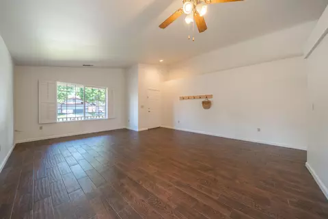 Living - 1925 Jeanae Ct, Redding, CA 96002 photo 2 of 6