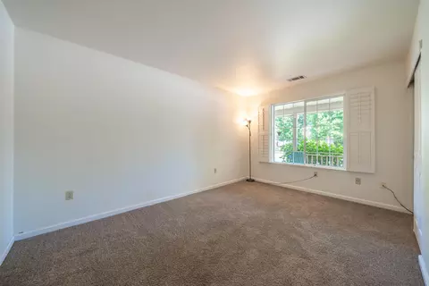 Bedroom - 1925 Jeanae Ct, Redding, CA 96002 photo 6 of 6