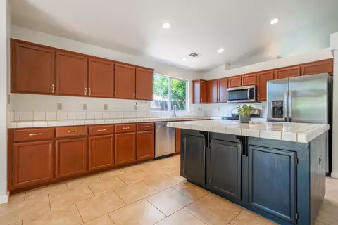 Kitchen - 1925 Jeanae Ct, Redding, CA 96002 photo 1 of 4