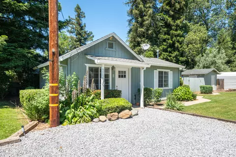 Exterior - 2470 Sacramento Dr, Redding, CA 96001 photo 5 of 28