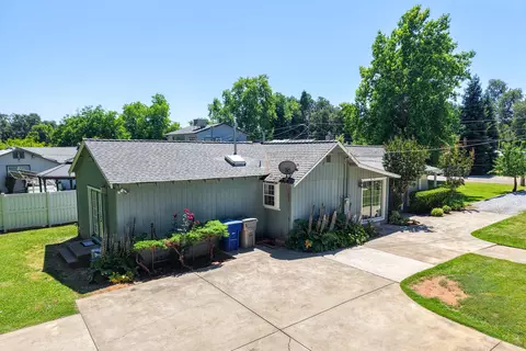 Exterior - 2470 Sacramento Dr, Redding, CA 96001 photo 27 of 28