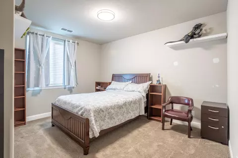 Bedroom - 2889 Ukonom Dr, Redding, CA 96002 photo 3 of 3
