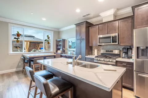 Kitchen - 2889 Ukonom Dr, Redding, CA 96002 photo 3 of 3