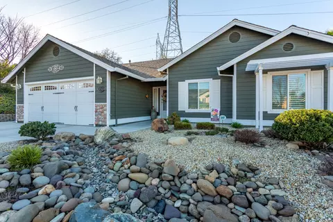 Exterior - 4746 Tralee Ln, Redding, CA 96001 photo 17 of 17