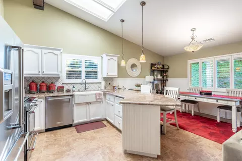 Kitchen - 4746 Tralee Ln, Redding, CA 96001 photo 1 of 3