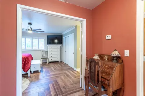 Entry Way - 4746 Tralee Ln, Redding, CA 96001 photo 2 of 2