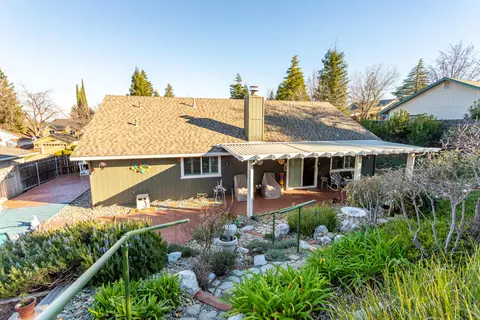 Exterior - 4746 Tralee Ln, Redding, CA 96001 photo 9 of 17