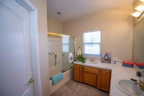 Bath - 767 Doral Trl, Redding, CA 96003 photo 2 of 2