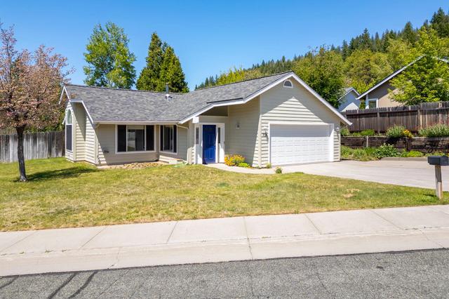 706 Glen Mar Dr, Mount Shasta, CA 96067