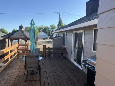 Exterior - 24868 3rd St, Fall River Mills, CA 96028 photo 3 of 3