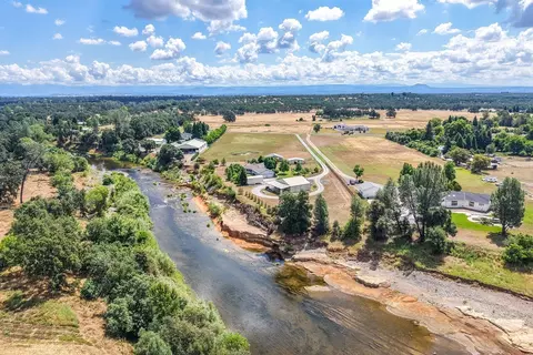22162 Silver Spur Rd, Palo Cedro, CA 96073