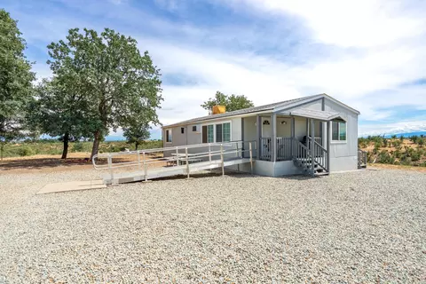 14853 Cobblestone Ln, Anderson, CA 96007