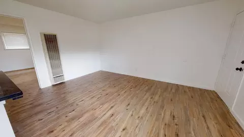 Living - 1701 Manter Dr, Anderson, CA 96007 photo 3 of 3