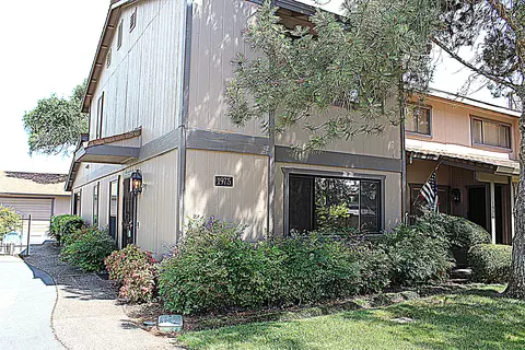 1975 Bechelli Ln, Redding, CA 96002