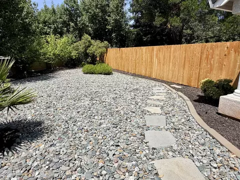 Exterior - 2704 Western Oak Dr, Redding, CA 96002 photo 13 of 13