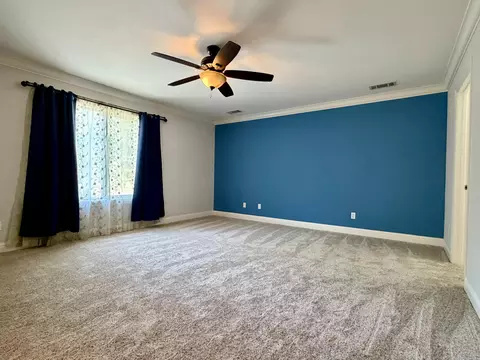 Bedroom - 2704 Western Oak Dr, Redding, CA 96002 photo 1 of 7