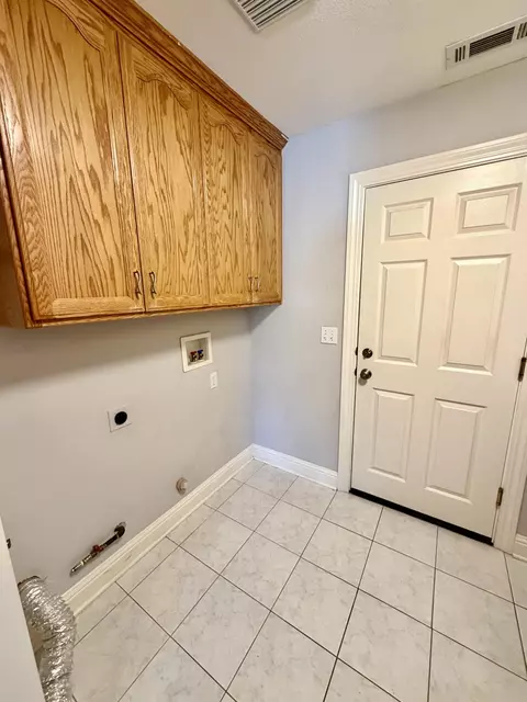 Other - 2704 Western Oak Dr, Redding, CA 96002 photo 6 of 10