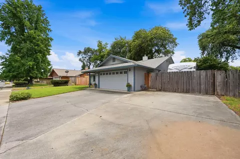 Exterior - 6834 Irving Rd, Redding, CA 96001 photo 11 of 11