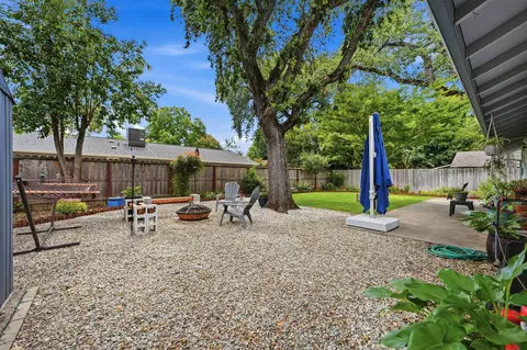 Exterior - 6834 Irving Rd, Redding, CA 96001 photo 7 of 11