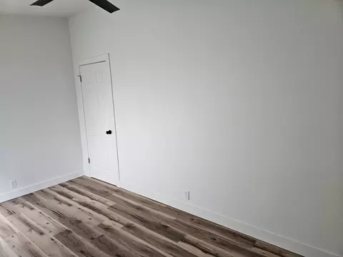 Bedroom - 1615 Oak St, Redding, CA 96001 photo 1 of 6