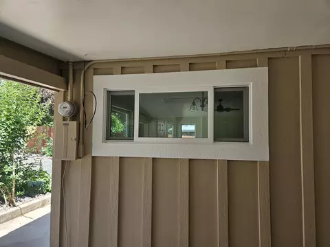 Exterior - 1615 Oak St, Redding, CA 96001 photo 5 of 17