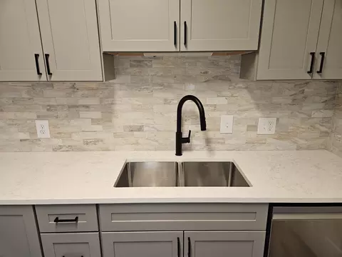 Kitchen - 1615 Oak St, Redding, CA 96001 photo 8 of 8