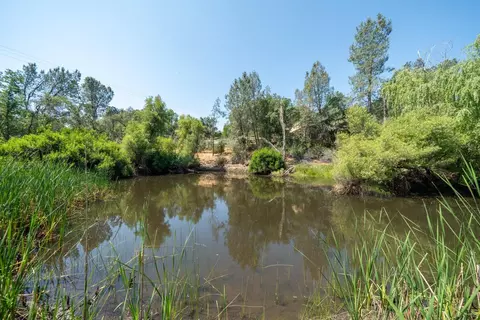 View/Area - 8846 Goldstone Ln, Redding, CA 96001 photo 2 of 3