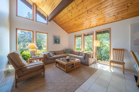 Living - 8846 Goldstone Ln, Redding, CA 96001 photo 1 of 8