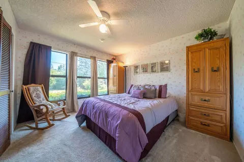Bedroom - 8846 Goldstone Ln, Redding, CA 96001 photo 2 of 5