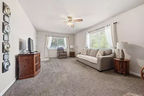 Living - 924 Oak St, Mccloud, CA 96057 photo 1 of 1