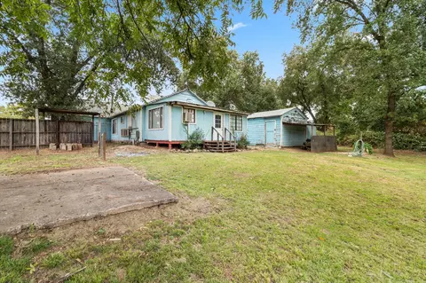 Exterior - 21941 Reading Dr, Anderson, CA 96007 photo 3 of 9