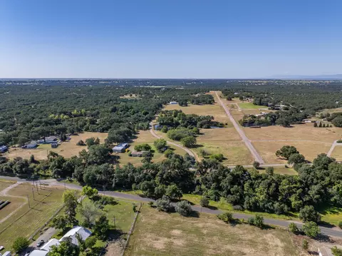 View/Area - 13220 Aztec Ln, Red Bluff, CA 96080 photo 6 of 10