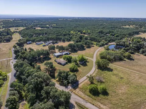 View/Area - 13220 Aztec Ln, Red Bluff, CA 96080 photo 9 of 10