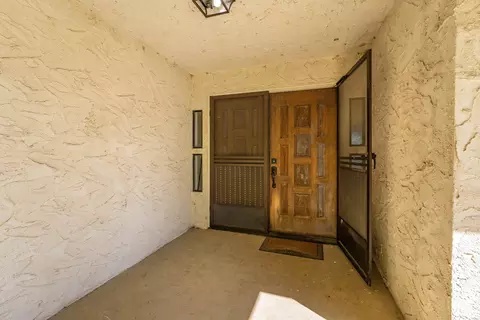 Entry Way - 13220 Aztec Ln, Red Bluff, CA 96080 photo 4 of 4
