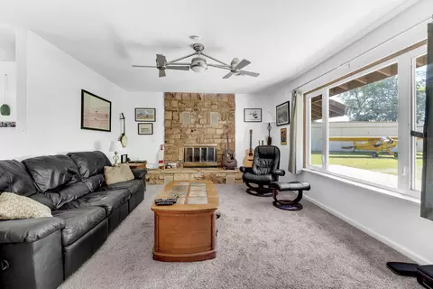 Living - 13220 Aztec Ln, Red Bluff, CA 96080 photo 2 of 4