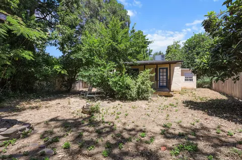 Exterior - 700 Severtson Dr, Redding, CA 96001 photo 6 of 10