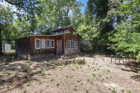 Exterior - 700 Severtson Dr, Redding, CA 96001 photo 5 of 10