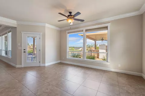 Living - 372 Stinson Loop, Redding, CA 96003 photo 6 of 6