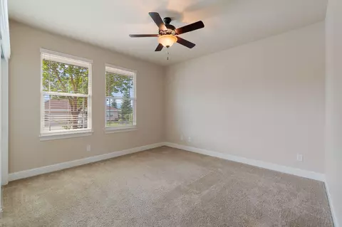 Bedroom - 372 Stinson Loop, Redding, CA 96003 photo 6 of 6