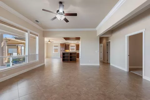 Living - 372 Stinson Loop, Redding, CA 96003 photo 4 of 6