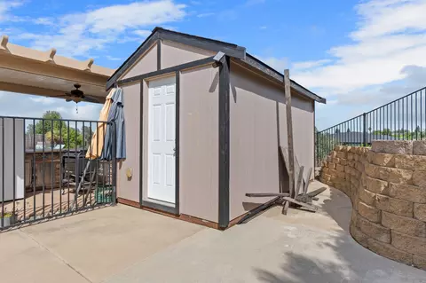 Exterior - 372 Stinson Loop, Redding, CA 96003 photo 20 of 22