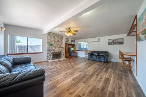 Living - 2920 Fairway Ave, Redding, CA 96002 photo 1 of 5