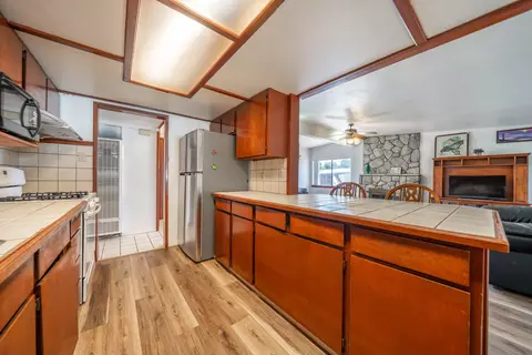 Kitchen - 2920 Fairway Ave, Redding, CA 96002 photo 1 of 6