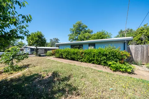Exterior - 2920 Fairway Ave, Redding, CA 96002 photo 13 of 16