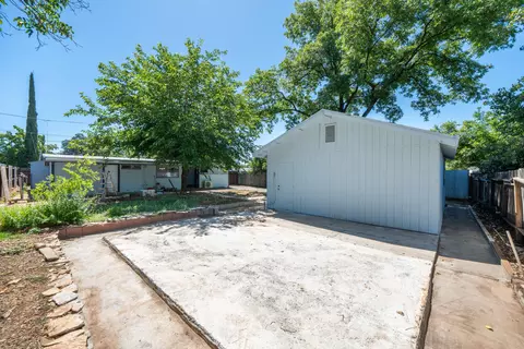 Exterior - 2920 Fairway Ave, Redding, CA 96002 photo 9 of 16