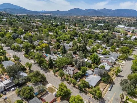 View/Area - 2424 Shasta St, Redding, CA 96001 photo 3 of 8